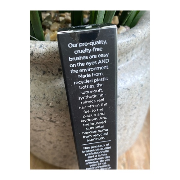 Urban Decay Pro • Brush Set • Flat Optical Blurring - Picture 2 of 2